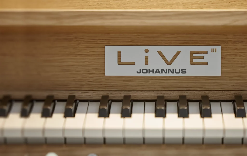 Orgelhuis Delobelle: Huiskamerorgel Johannus Live III