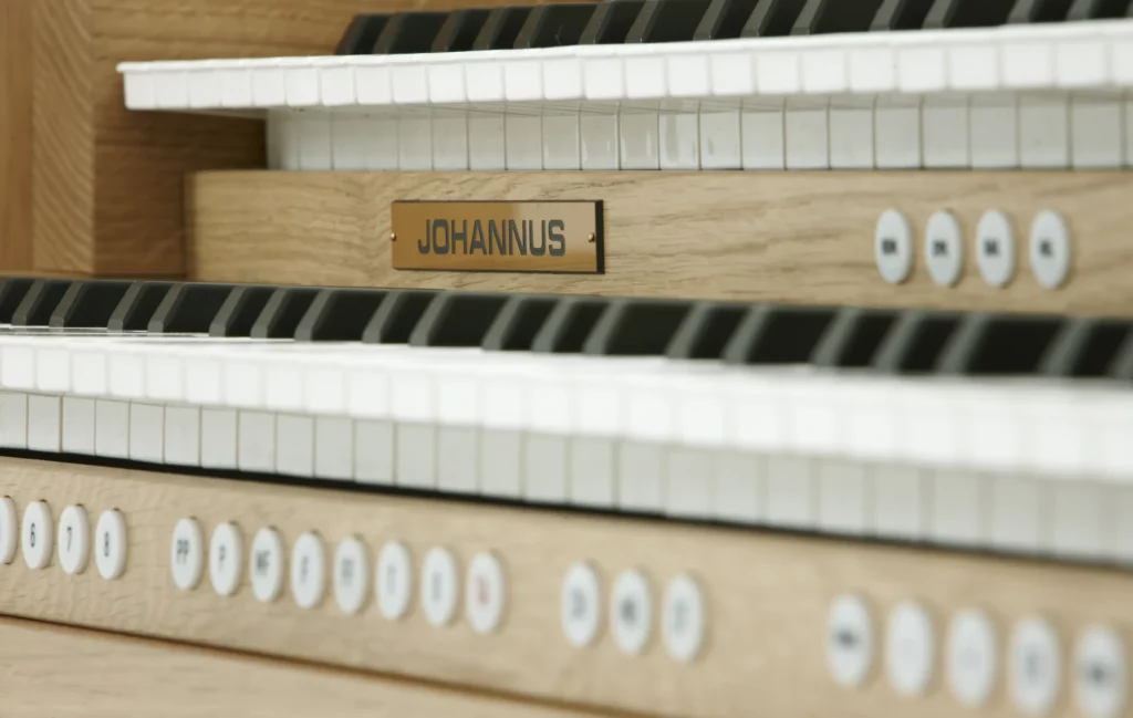 Orgelhuis Delobelle: Huiskamerorgel Johannus Vivaldi 150