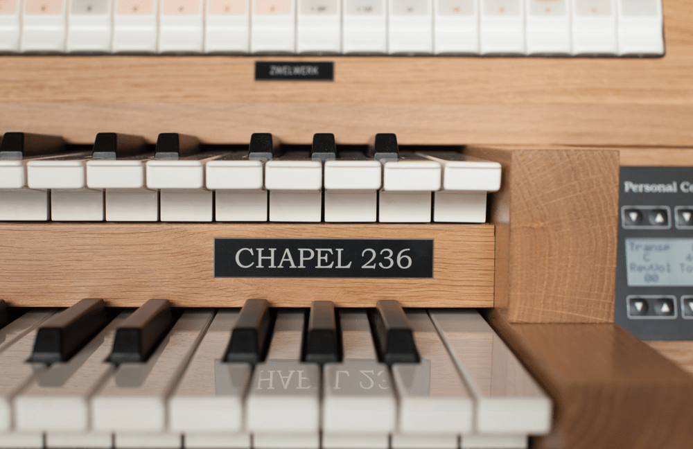 chapel_236_-_light_oak_-_detail_1